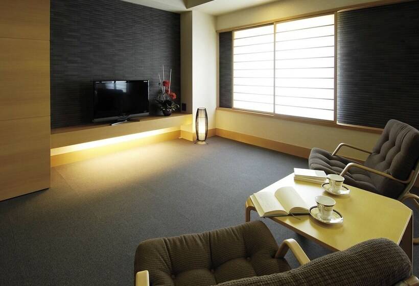 בית מלון כפרי Kasugai