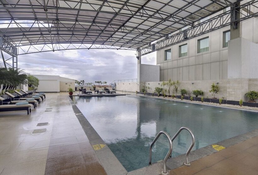 Pride Plaza Hotel, Kolkata