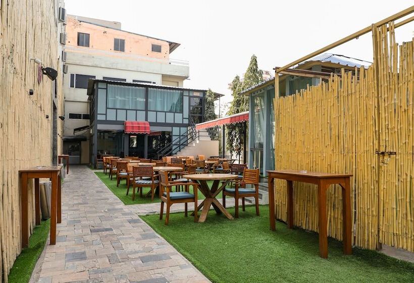 هتل Shikha Jaipur City Centre