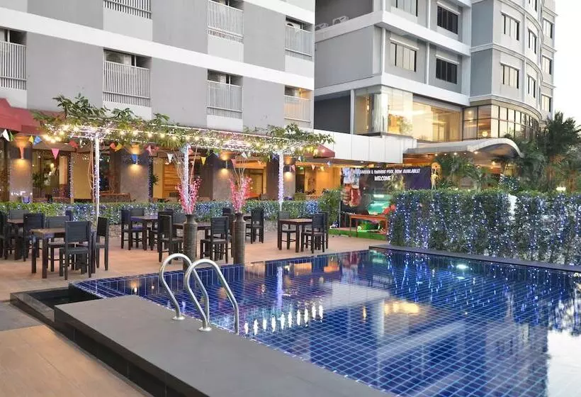 Отель Grand Tara Garden Thai