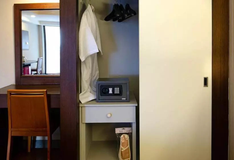 Отель Grand Tara Garden Thai