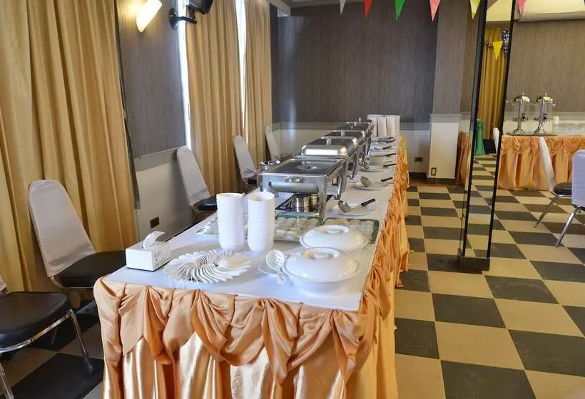 Отель Grand Tara Garden Thai