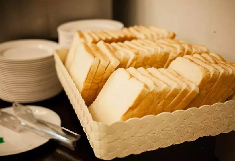 Отель Grand Tara Garden Thai