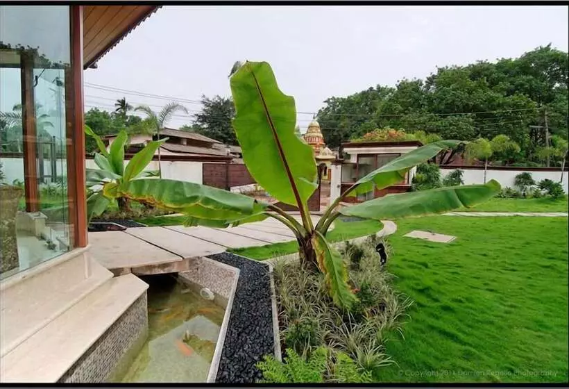 هتل White Pearl Suites