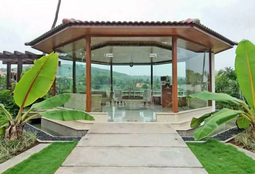 هتل White Pearl Suites