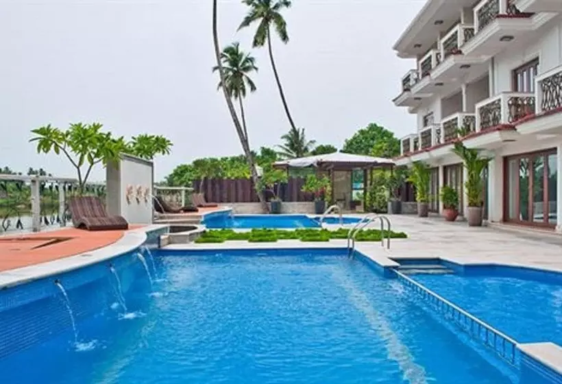 هتل White Pearl Suites