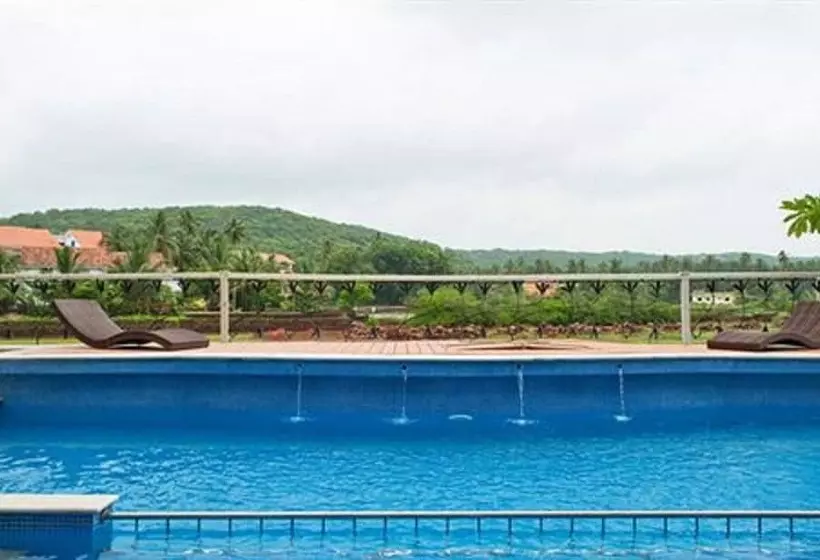 هتل White Pearl Suites