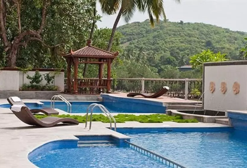 هتل White Pearl Suites