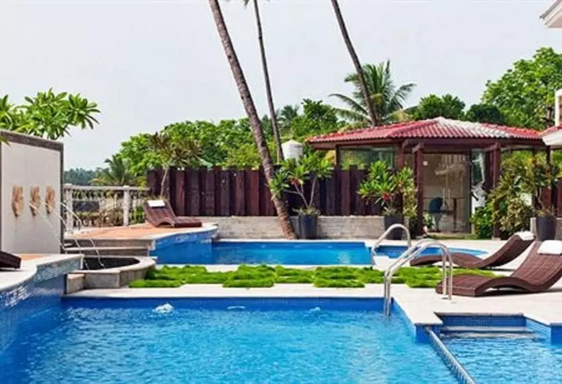 هتل White Pearl Suites