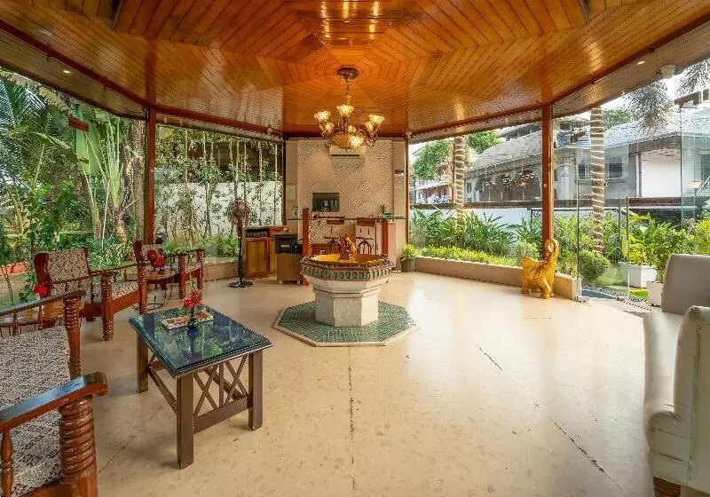 Hotel White Pearl Suites