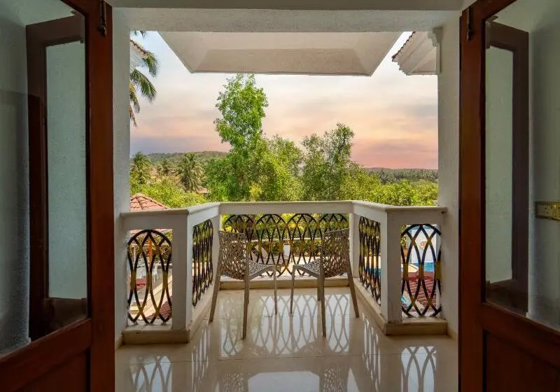 Hotel White Pearl Suites