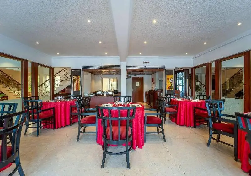 Hotel White Pearl Suites