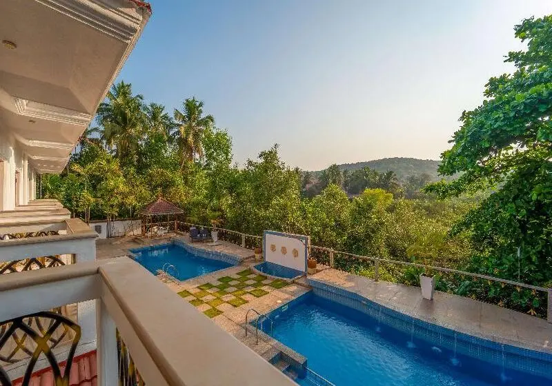 Hotel White Pearl Suites