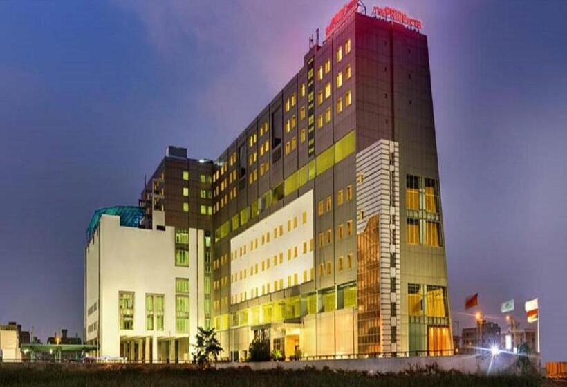 Pride Plaza Hotel, Kolkata