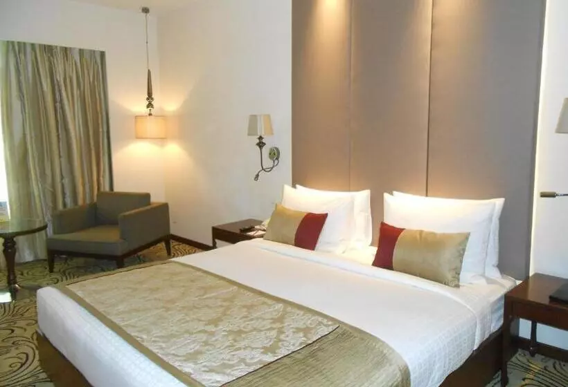 Pride Plaza Hotel, Kolkata