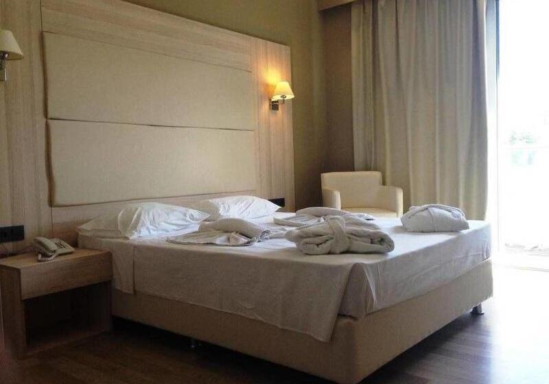 Delfinia Resort   All Inclusive