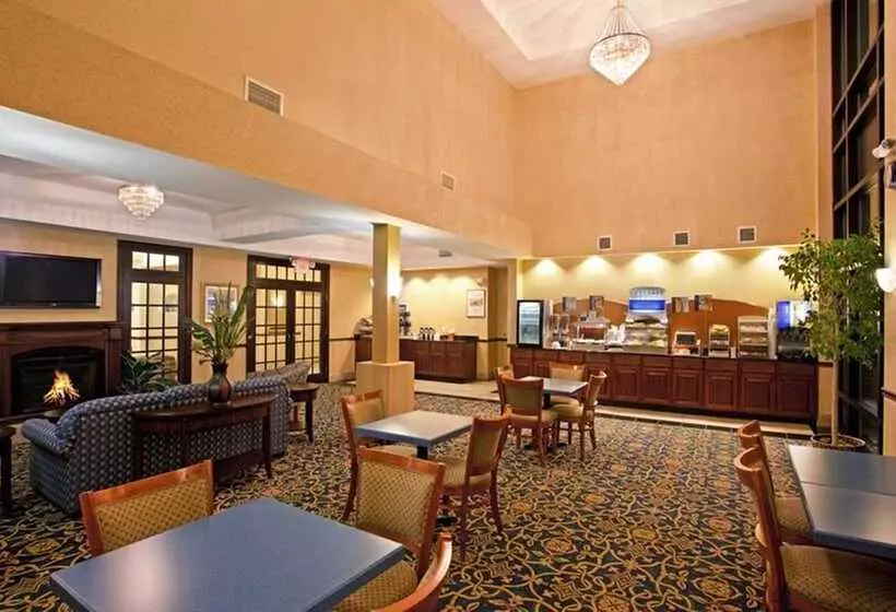 Holiday Inn Express Hotel & Suites Cleveland Richfield, An Ihg