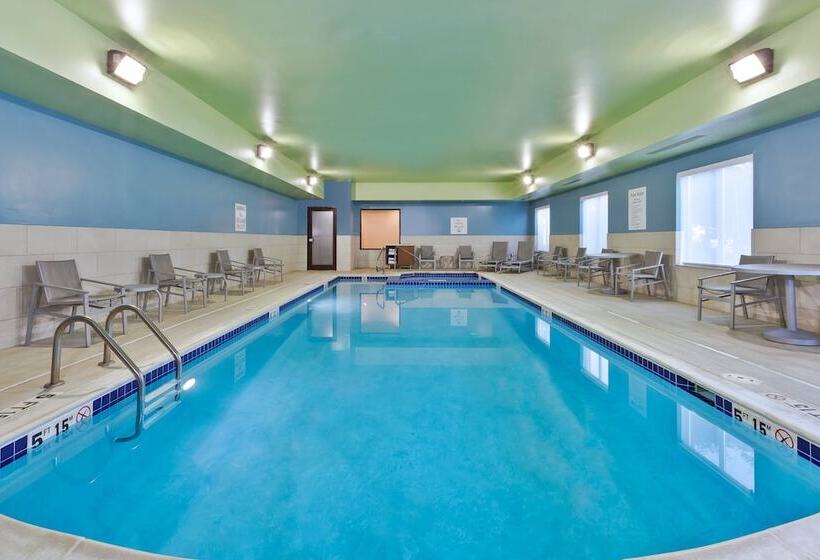 Holiday Inn Express Hotel & Suites Cleveland Richfield, An Ihg