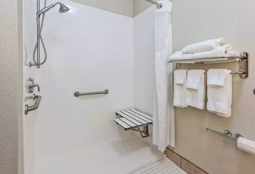 Holiday Inn Express Hotel & Suites Cleveland Richfield, An Ihg