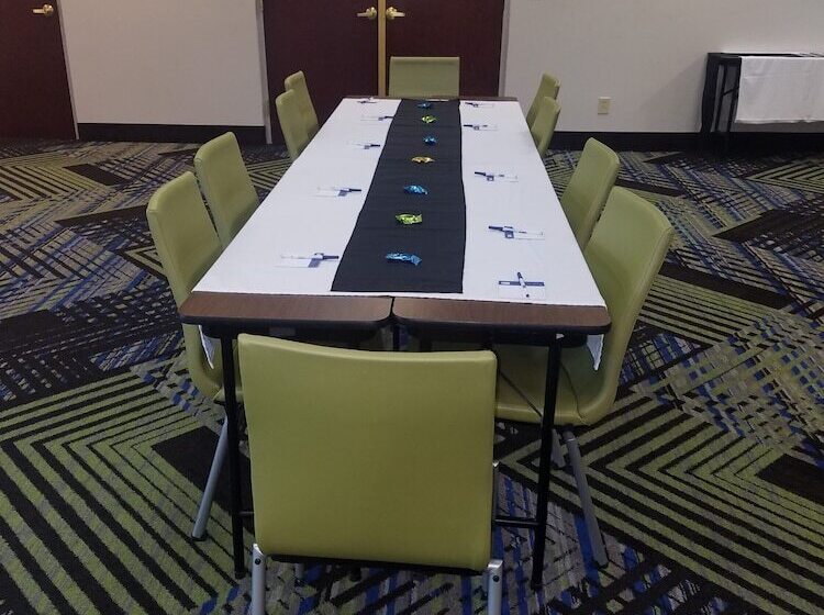 Holiday Inn Express Hotel & Suites Kingsport Meadowview I 26, An Ihg