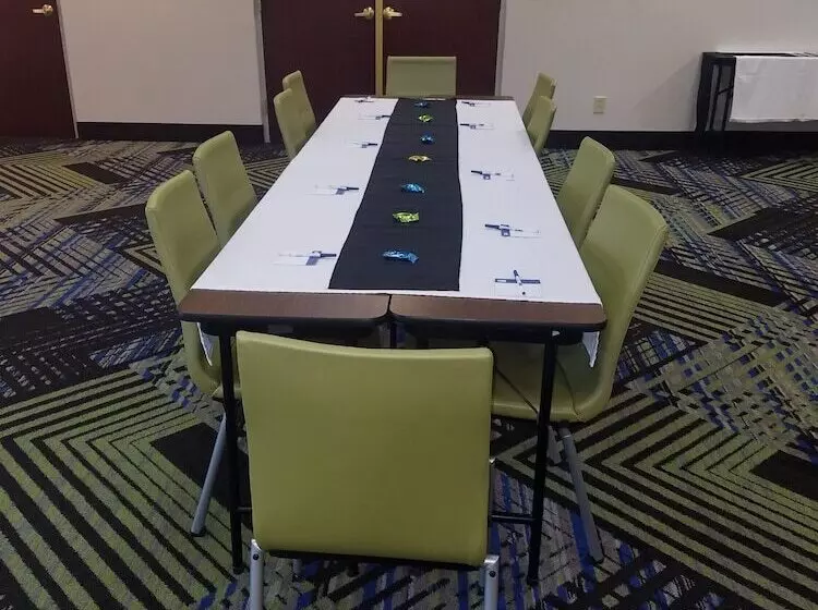 Holiday Inn Express Hotel & Suites Kingsport Meadowview I 26, An Ihg