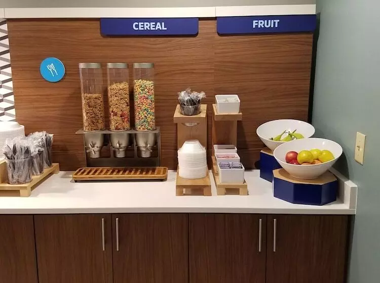 Holiday Inn Express Hotel & Suites Kingsport Meadowview I 26, An Ihg