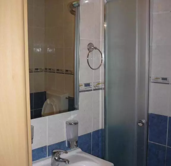 Hotel Anastasia Homestay
