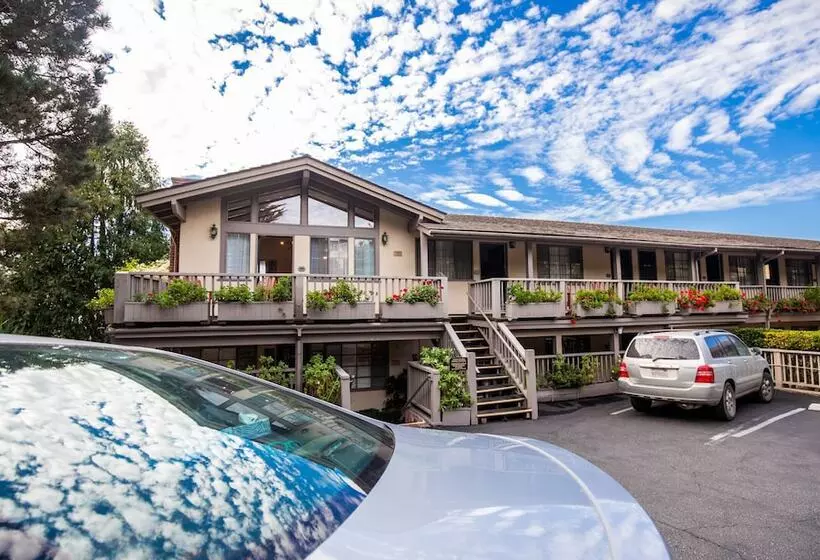 هتل Comfort Inn Carmel By The Sea