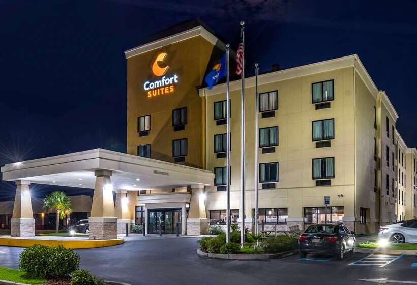 فندق Comfort Suites
