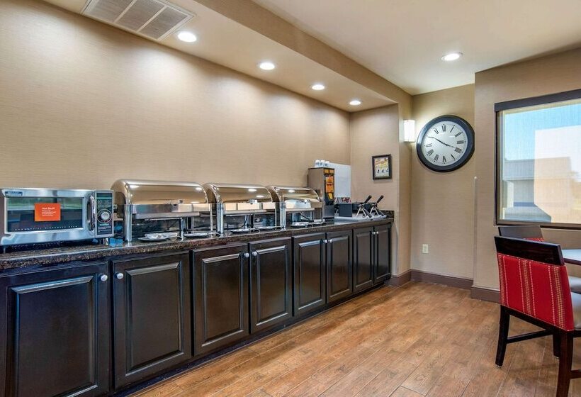 فندق Comfort Suites