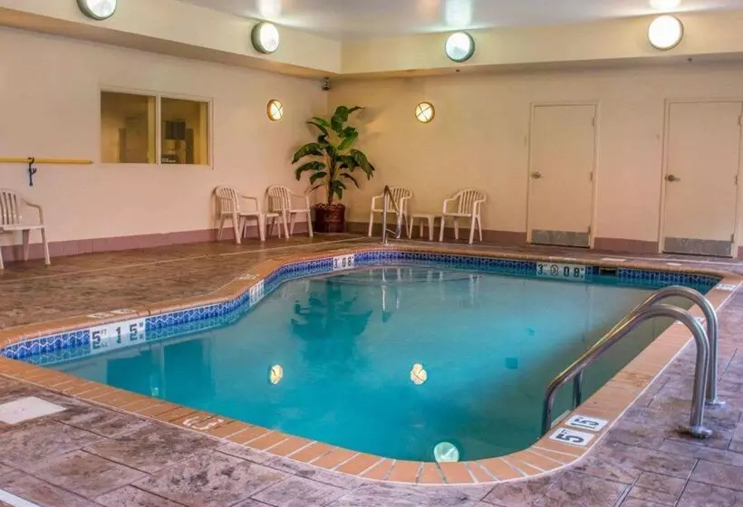 هتل Comfort Suites Huntsville Midcity District At Research Park