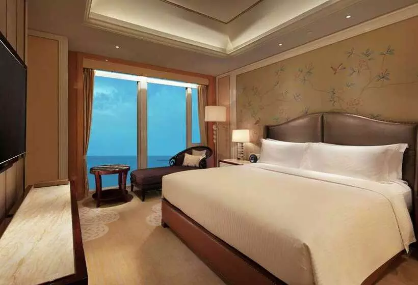 Отель Conrad Dalian