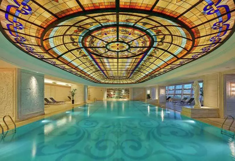 Отель Conrad Dalian