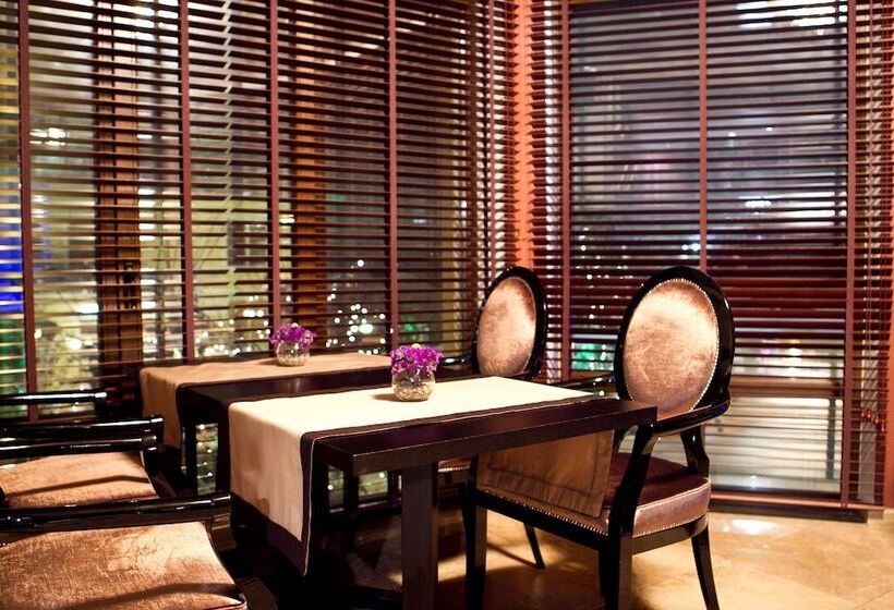 هتل Diplomat Club