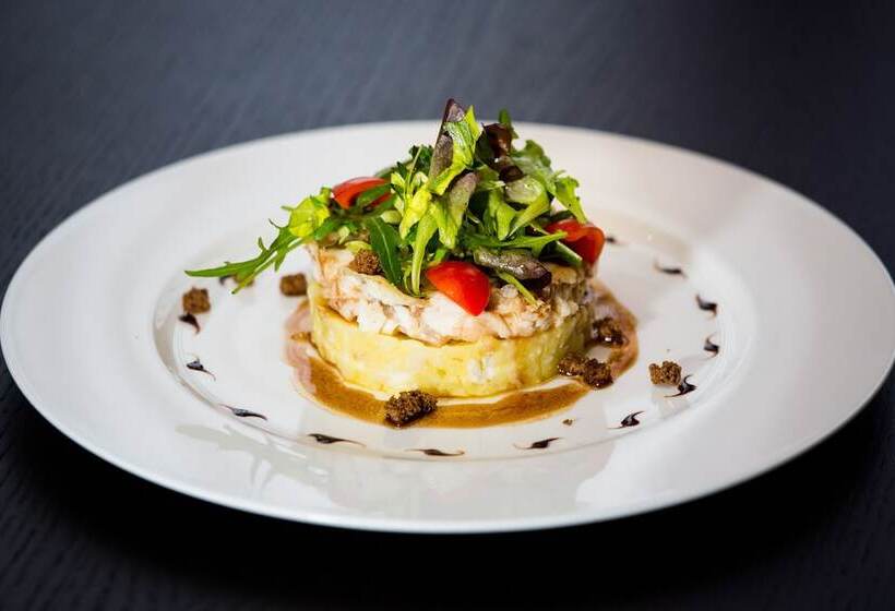 هتل Diplomat Club