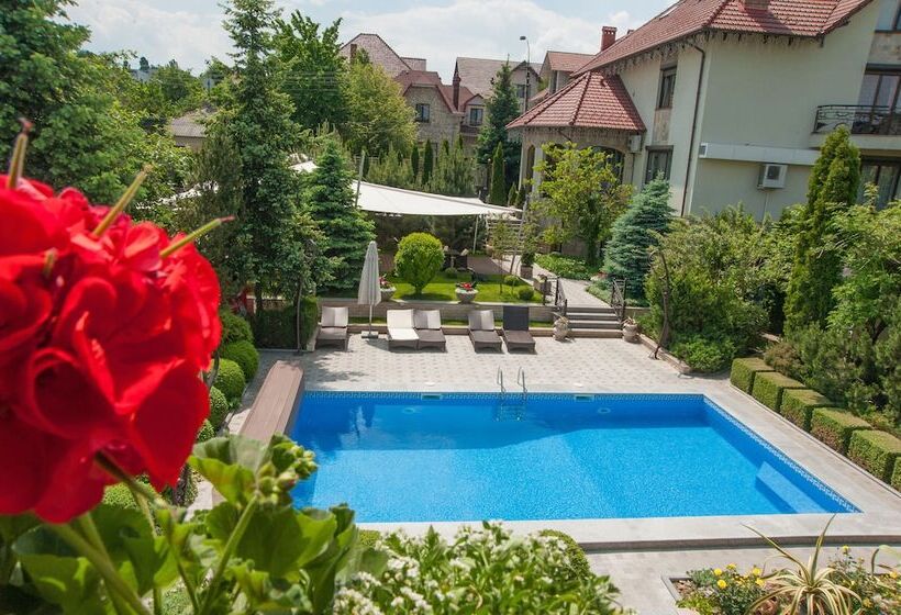 هتل Diplomat Club