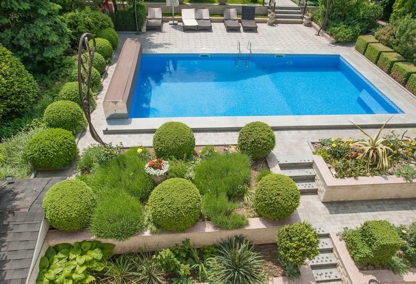 هتل Diplomat Club