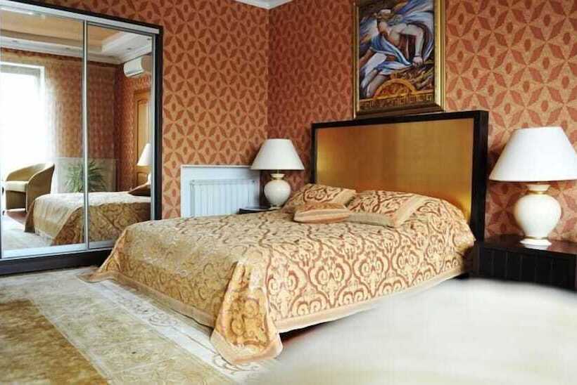 هتل Diplomat Club