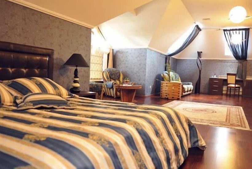 هتل Diplomat Club