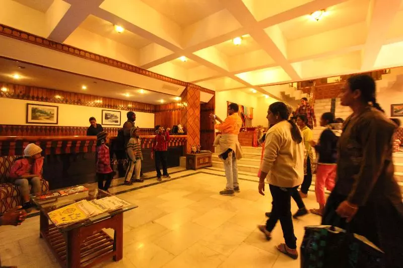 호텔 Golden Tulip Manali