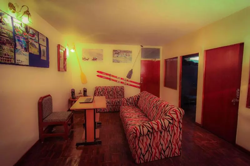 호텔 Golden Tulip Manali