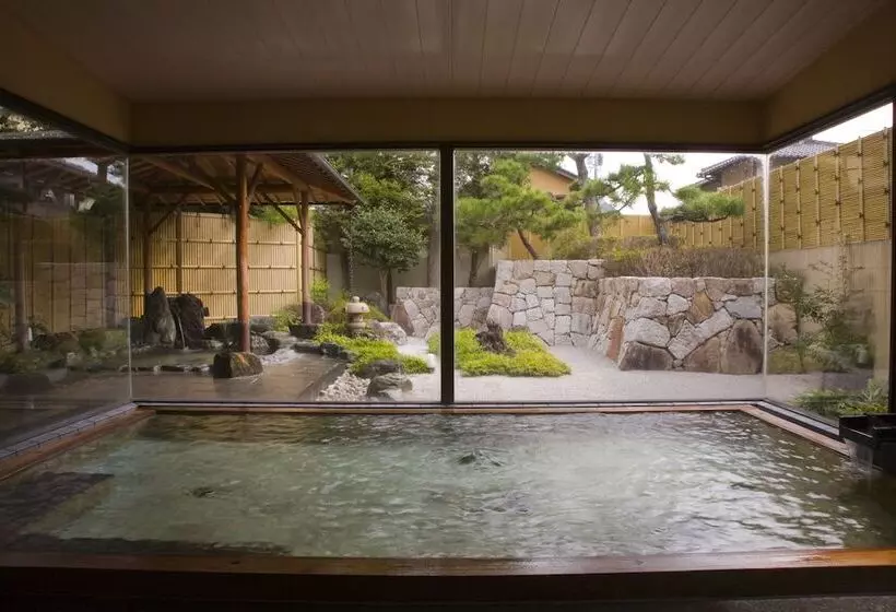 ホテル Hananoyado Nishikien