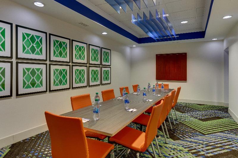 Holiday Inn Express Hotel & Suites Dayton Centerville, An Ihg