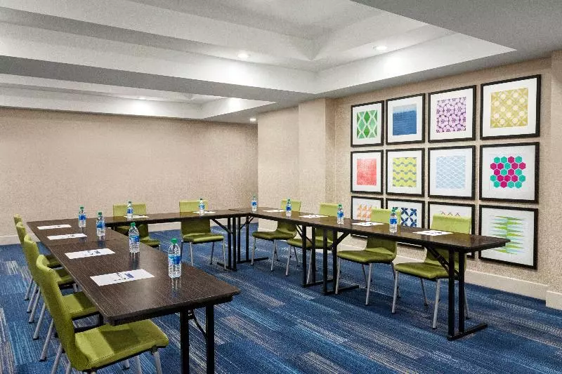 Holiday Inn Express Hotel & Suites Durant, An Ihg