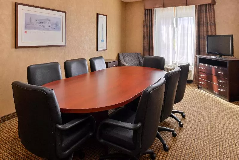 Holiday Inn Express Hotel & Suites Greenville, An Ihg