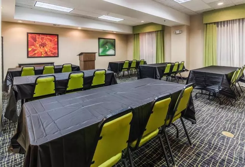 Holiday Inn Express Hotel & Suites Vinita, An Ihg