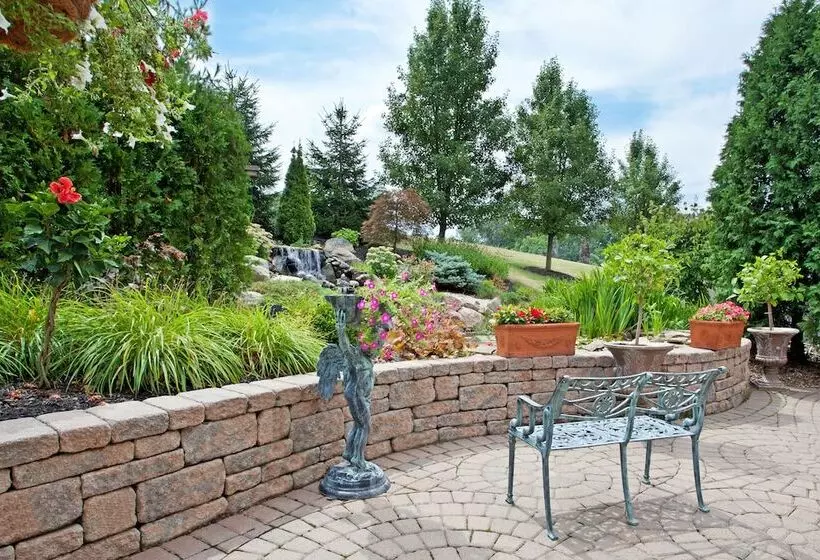 Holiday Inn Express Hotel & Suites Youngstown North Warren/niles, An Ihg