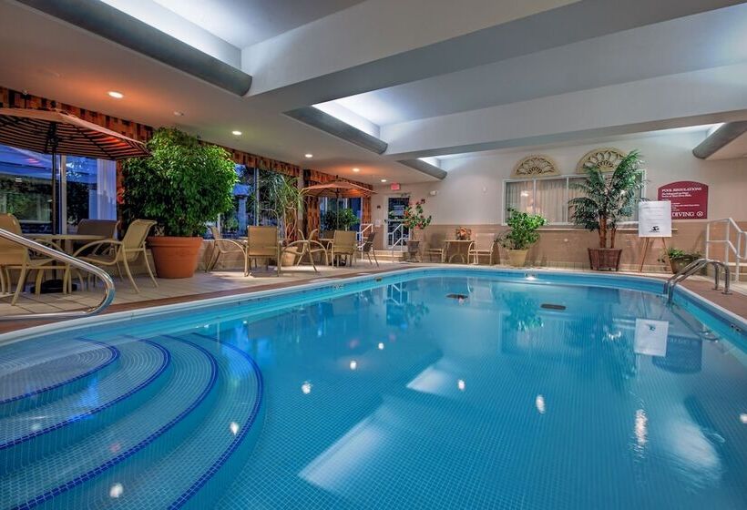 Holiday Inn Express Hotel & Suites Youngstown North Warren/niles, An Ihg