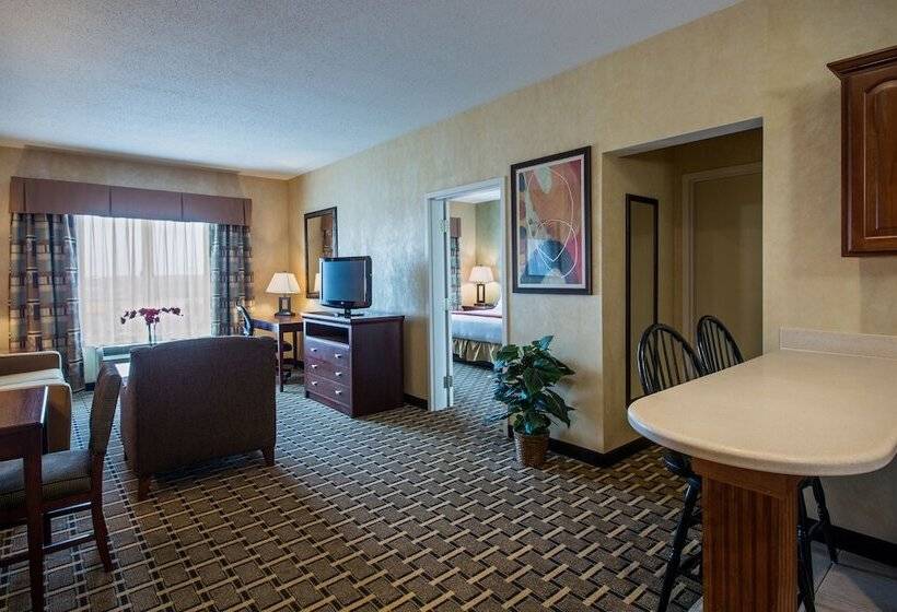 Holiday Inn Express Hotel & Suites Youngstown North Warren/niles, An Ihg