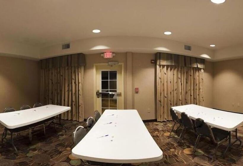 Holiday Inn Express Hotel & Suites Okmulgee By Ihg